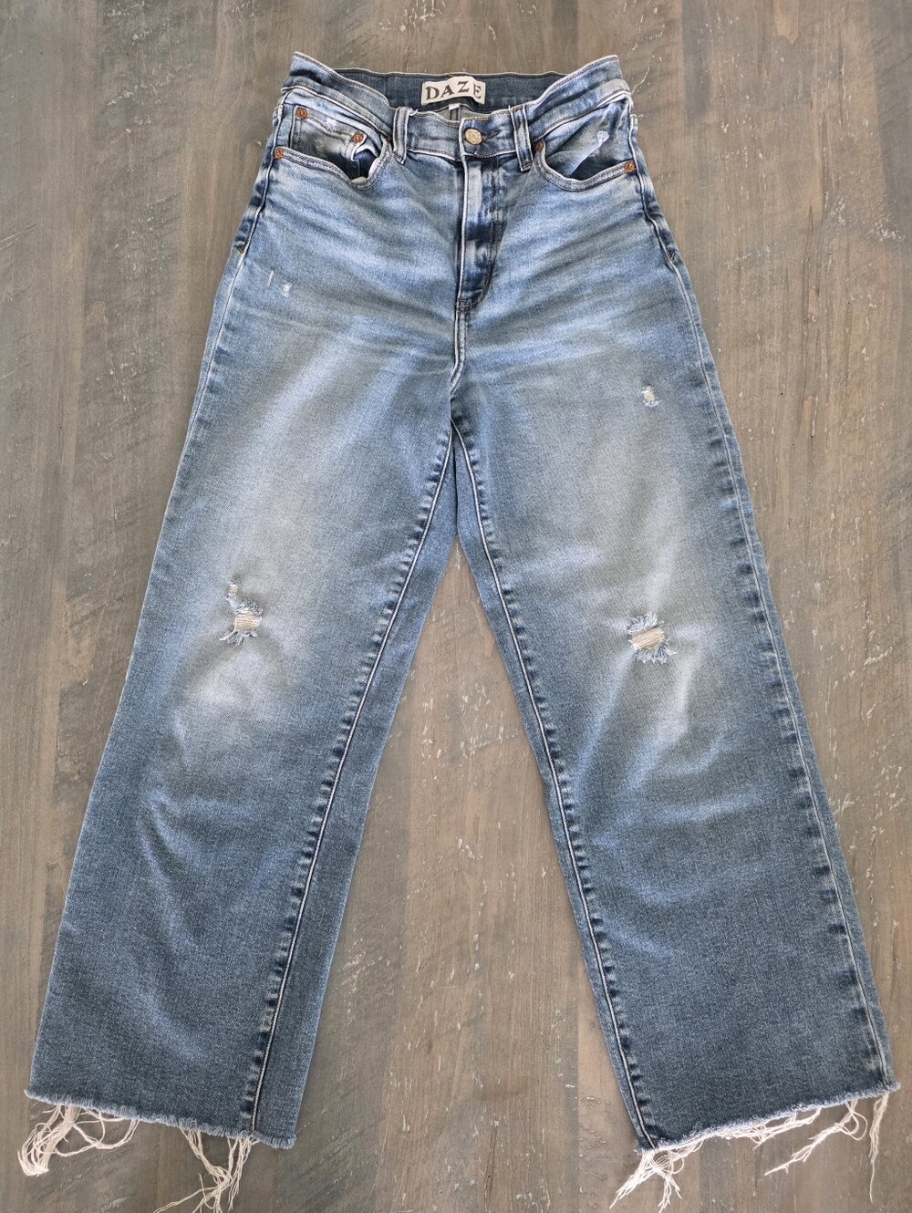 DAZE size 26 Wide Leg Crop JEANS